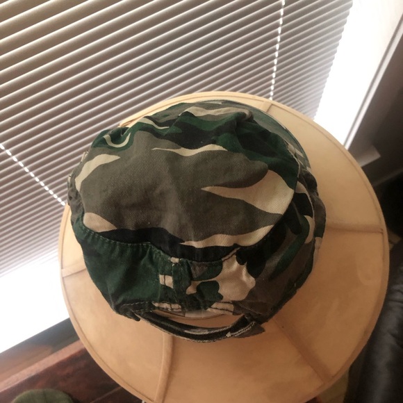 10/$20 CONCEPT ONE CAMO HAT - Picture 5 of 9
